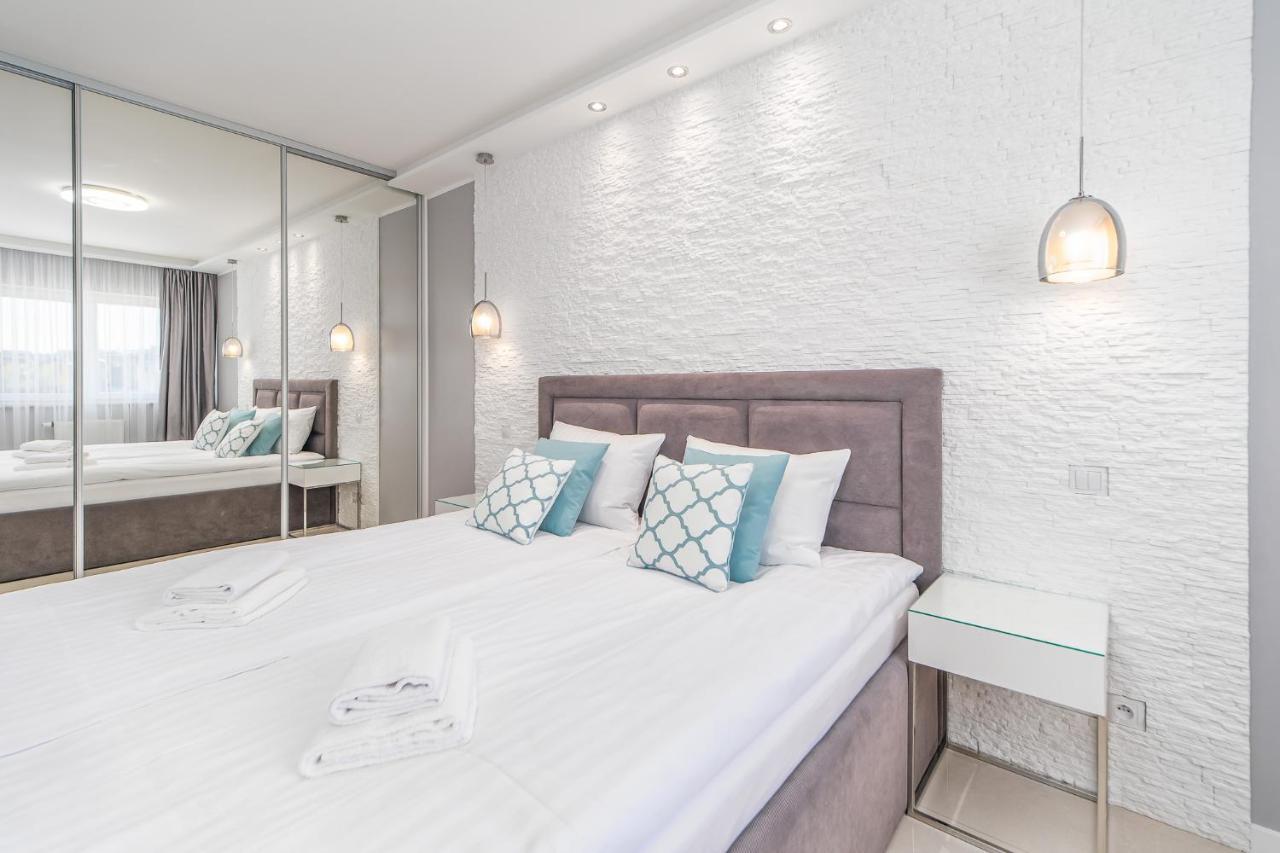 Stylish Vacation Apartment With Parking In Miedzyzdroje By Noclegi Renters Екстериор снимка